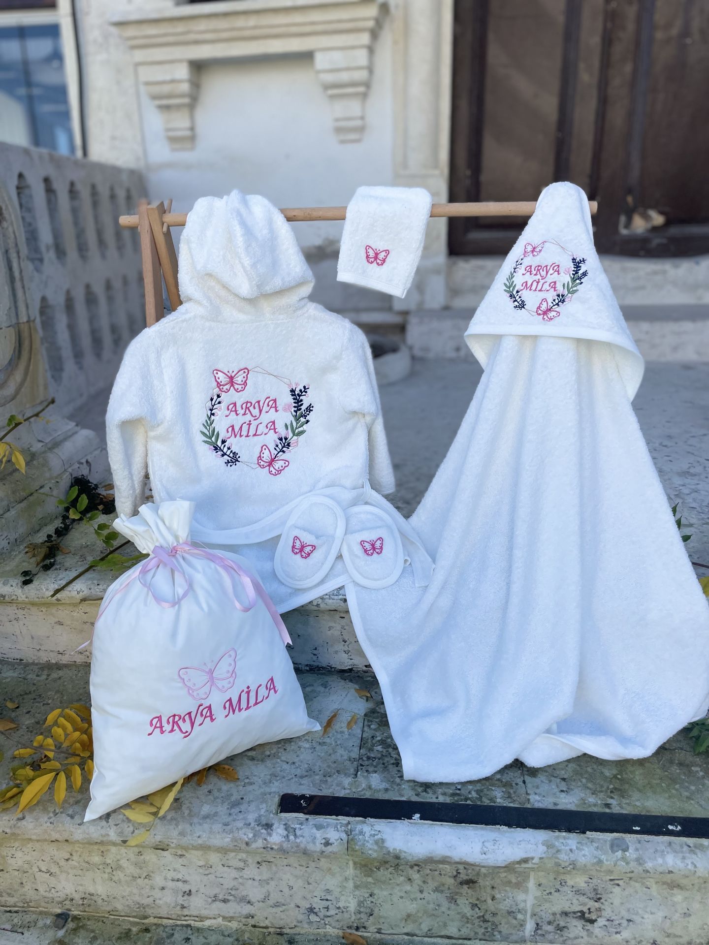 Bornoz Set - Kelebek Model - Pembe Ton